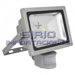 FOCO LED PORYECTOR 20 WATTS CON SENSOR DE...